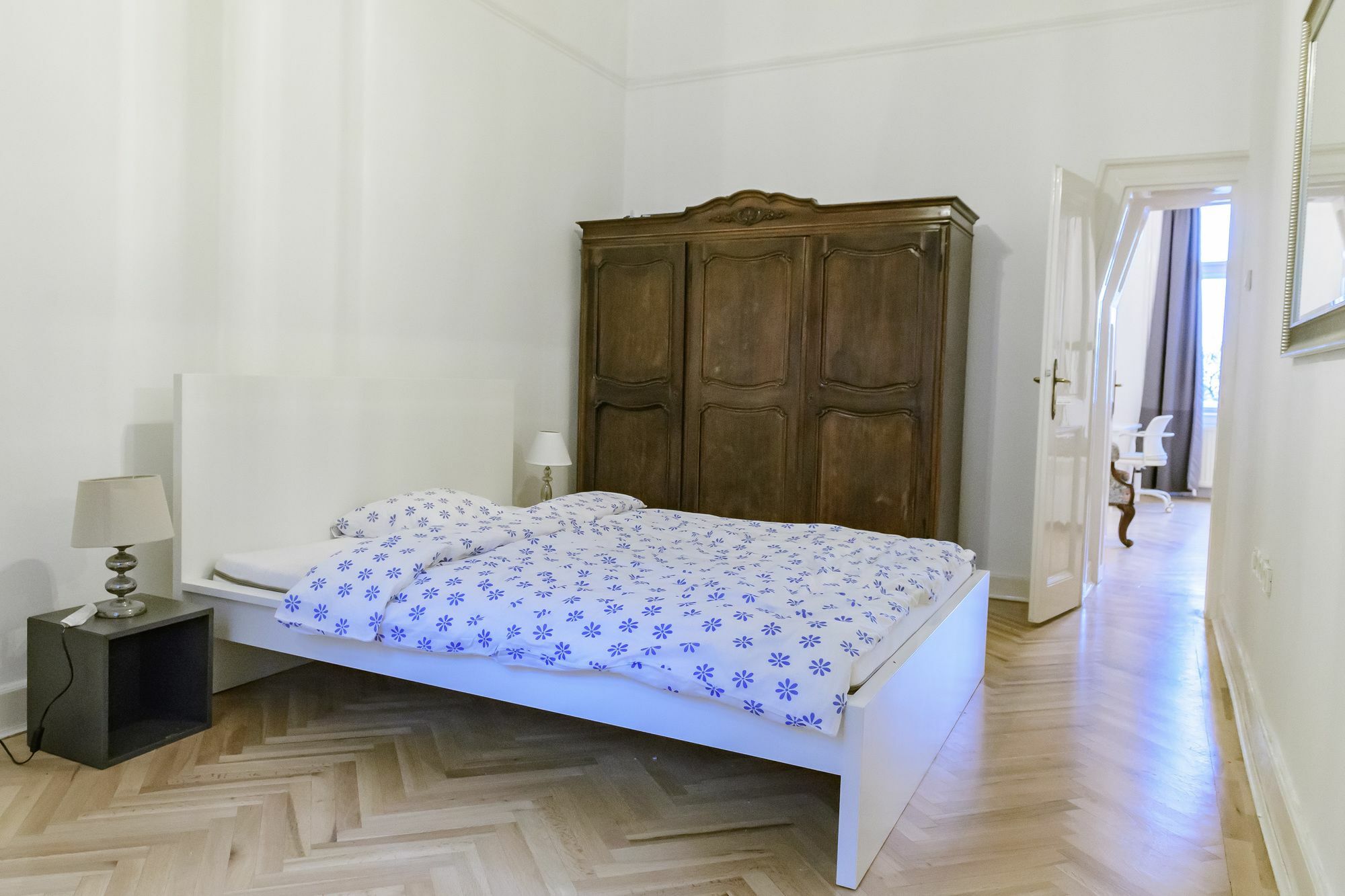 Pelicanstay In Buda Historical District Budapest
